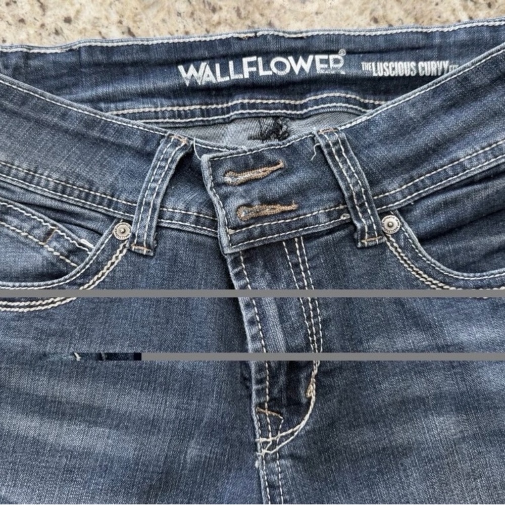 Wallflower Women's Midnight Blue Bootcut Jeans